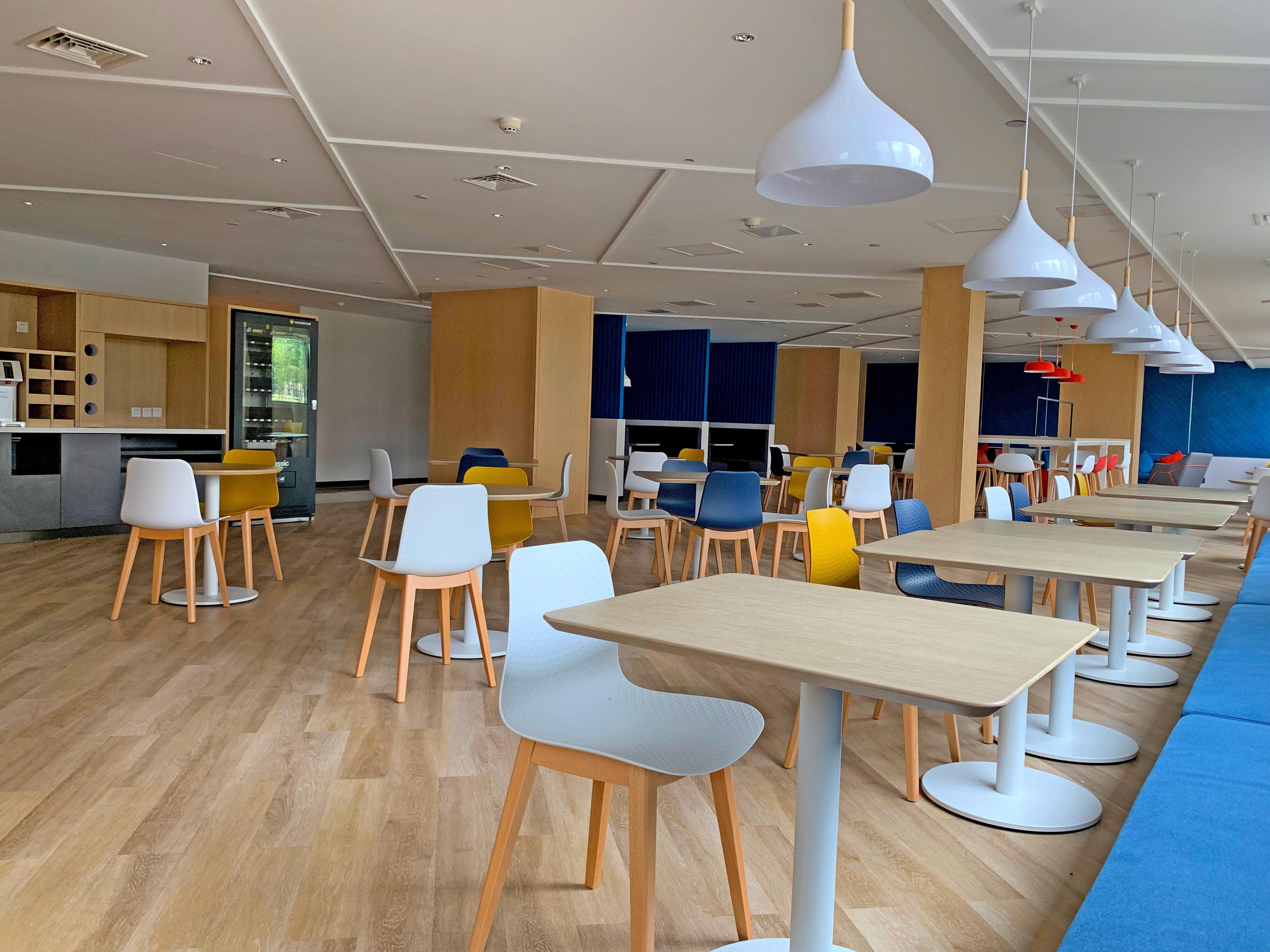 Holiday Inn Express Shanghai Jiading New City By Ihg Exteriör bild