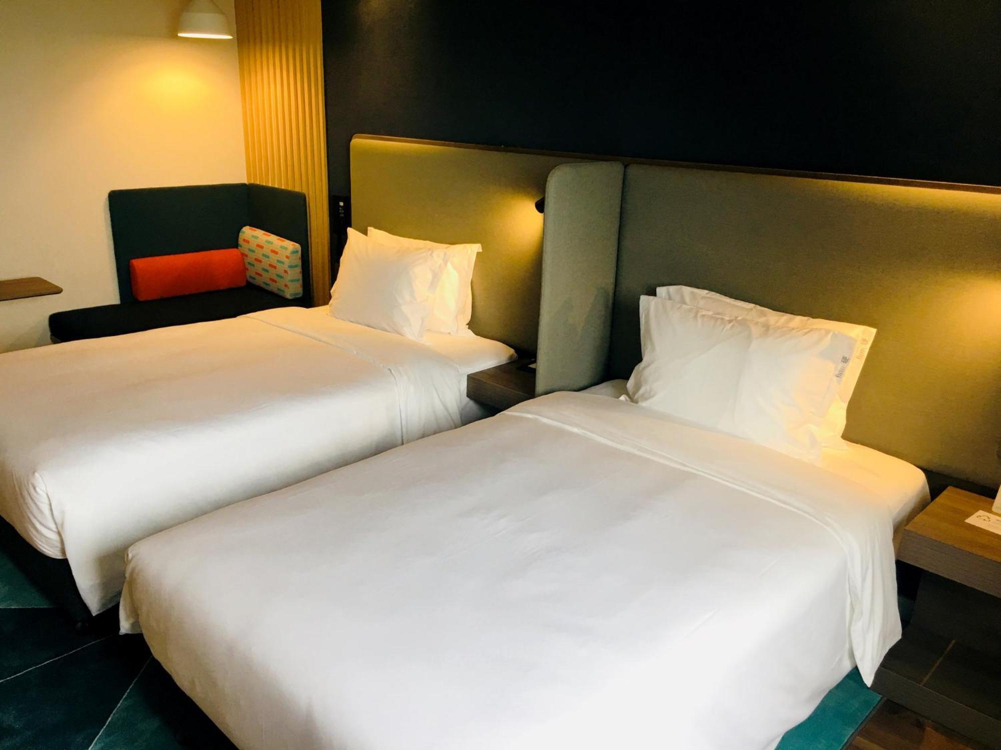 Holiday Inn Express Shanghai Jiading New City By Ihg Exteriör bild