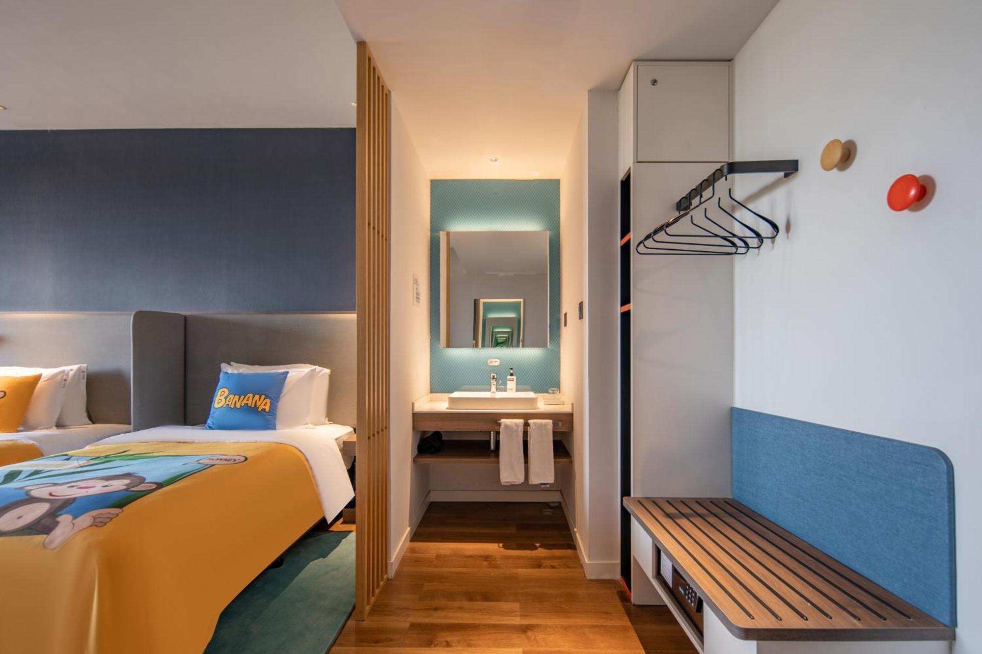 Holiday Inn Express Shanghai Jiading New City By Ihg Exteriör bild
