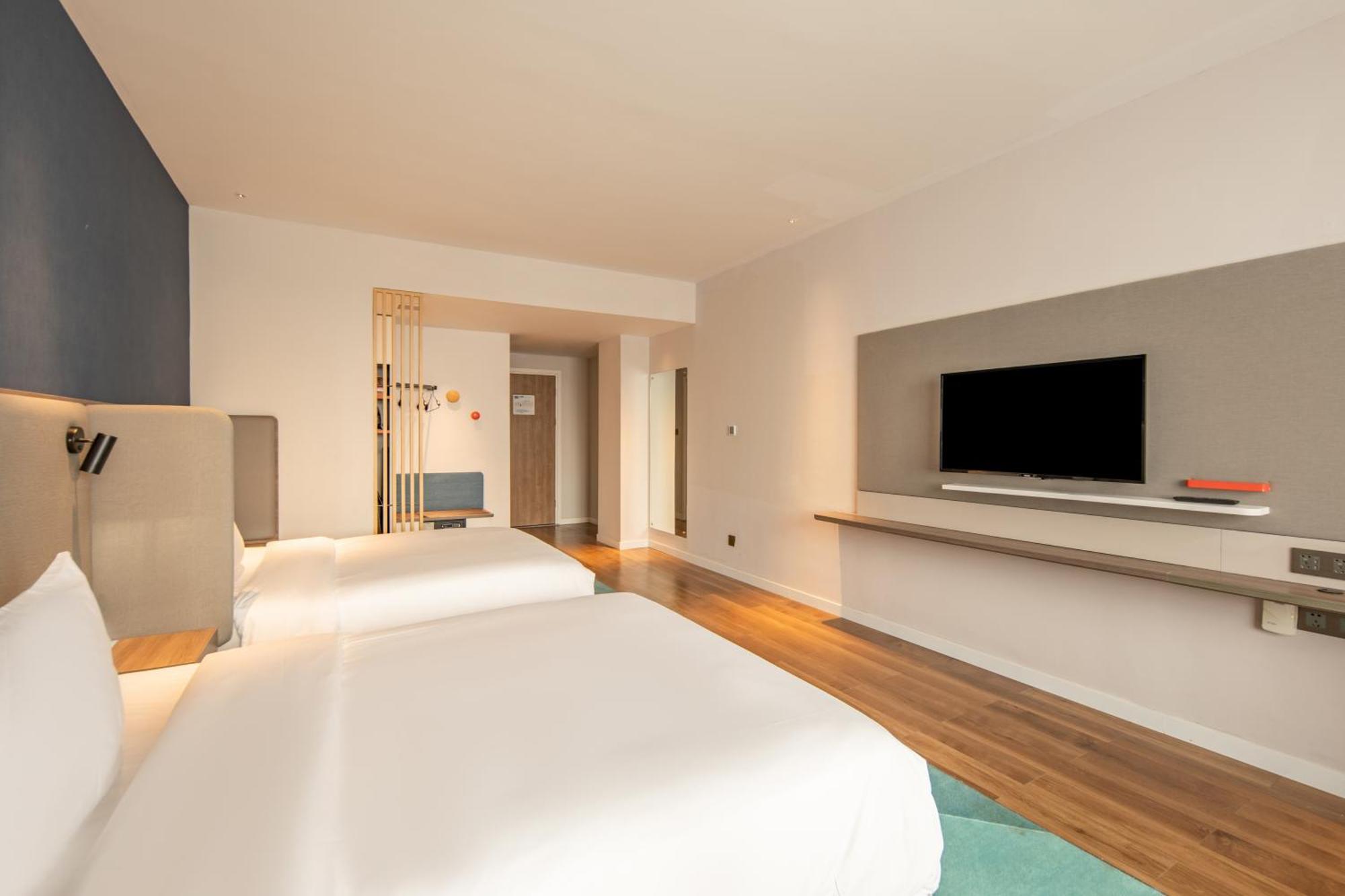 Holiday Inn Express Shanghai Jiading New City By Ihg Exteriör bild